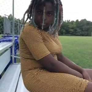 Meet your Posher, Dominique